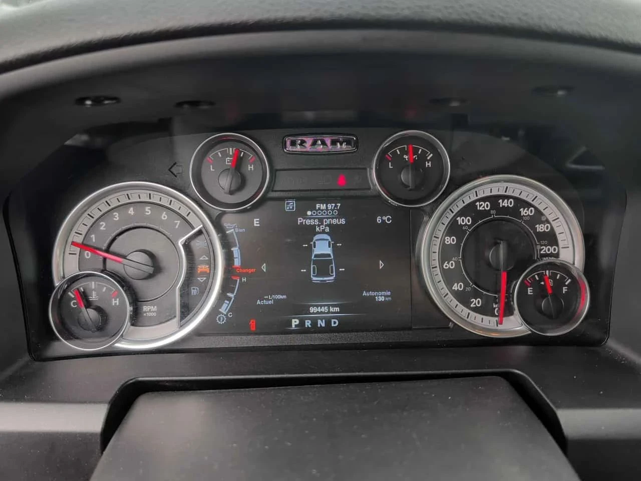 Dodge RAM 1500, снимка 8 - Автомобили и джипове - 56724383