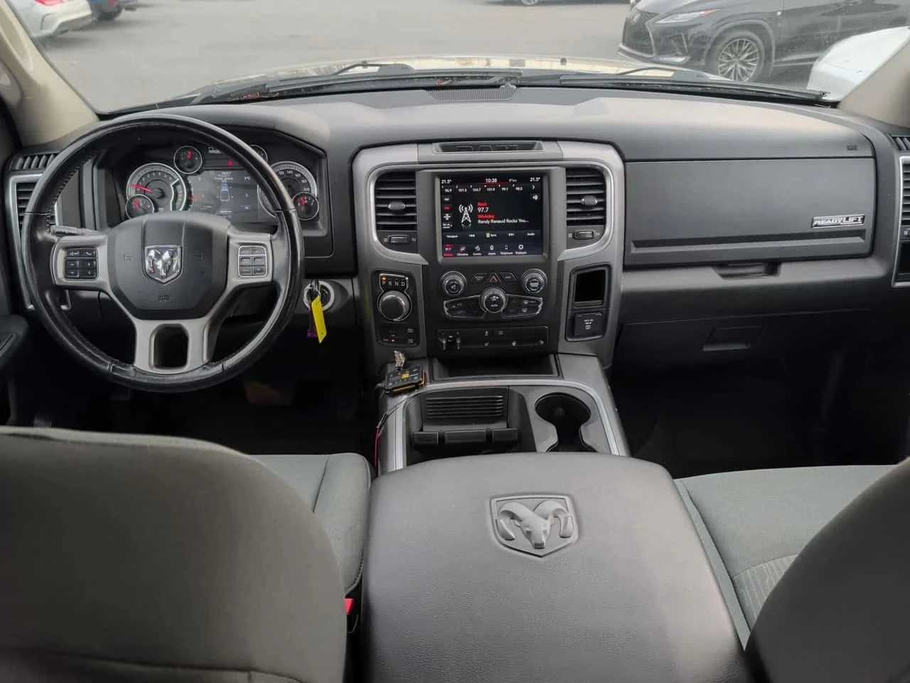 Dodge RAM 1500, снимка 9 - Автомобили и джипове - 56724383