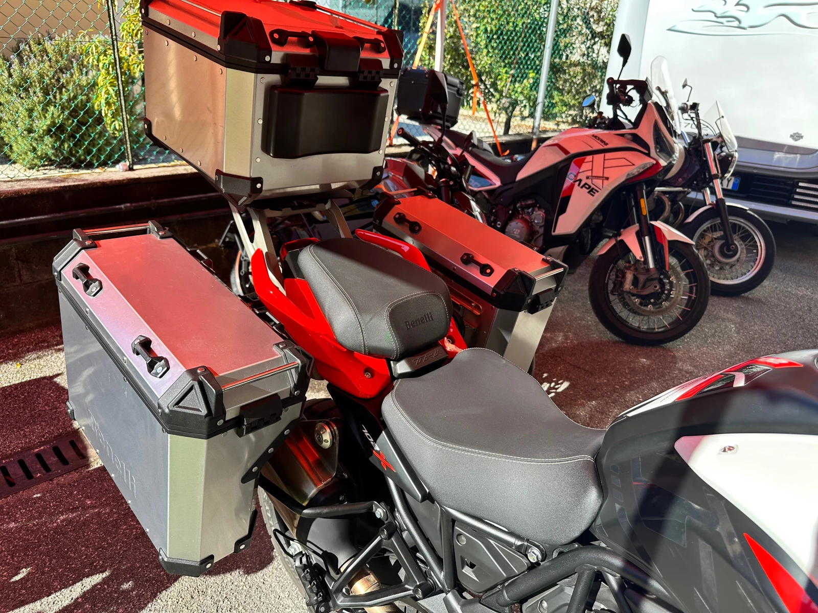 Benelli TRK 702X 2024г. Travel pack, снимка 3 - Мотоциклети и мототехника - 56740265