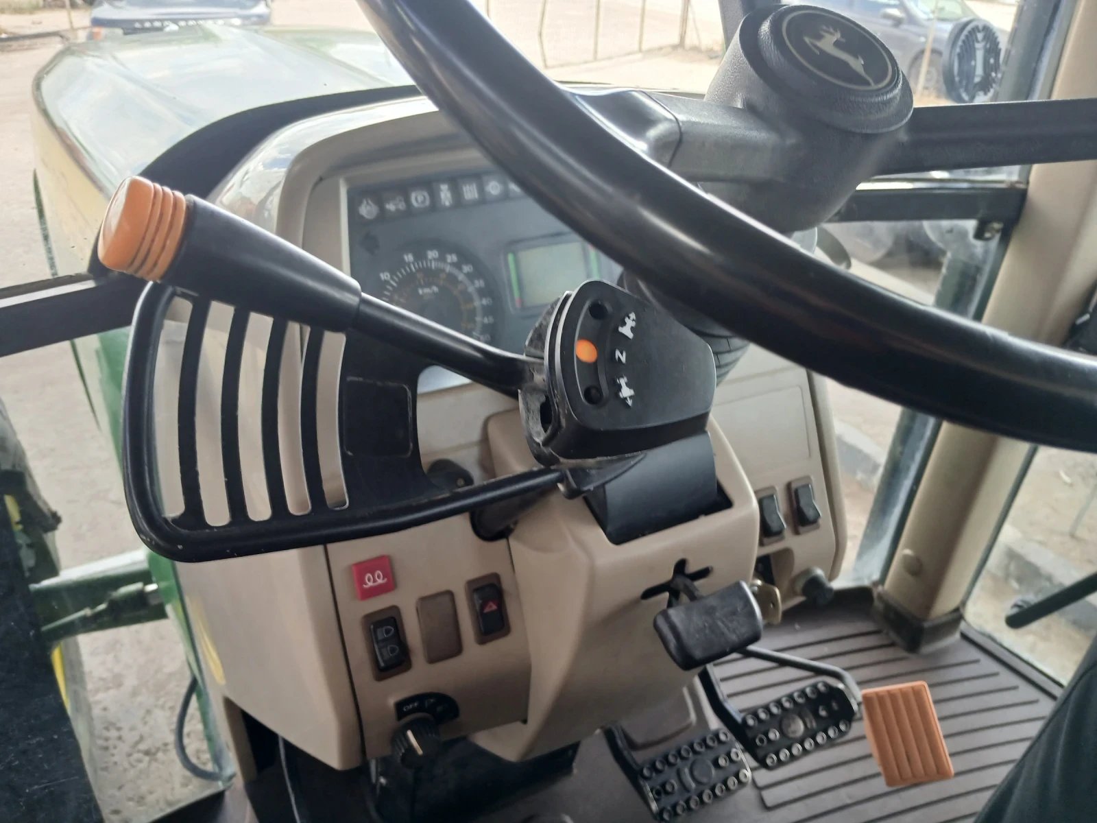 Трактор John Deere 6620SE, снимка 7 - Селскостопанска техника - 54667408