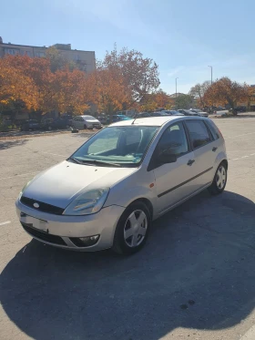 Ford Fiesta 5-врати, снимка 1