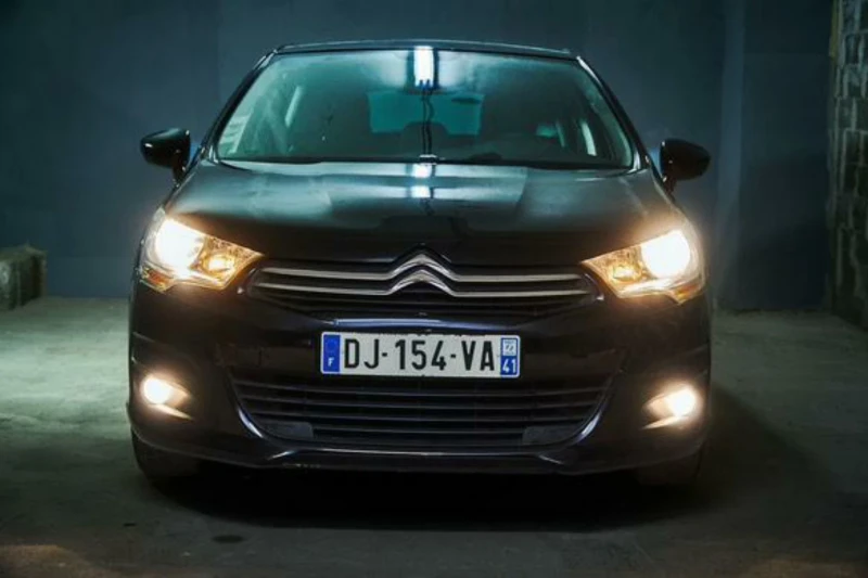 Citroen C4 1.2i 131 к.с NAVI, снимка 7 - Автомобили и джипове - 47625851