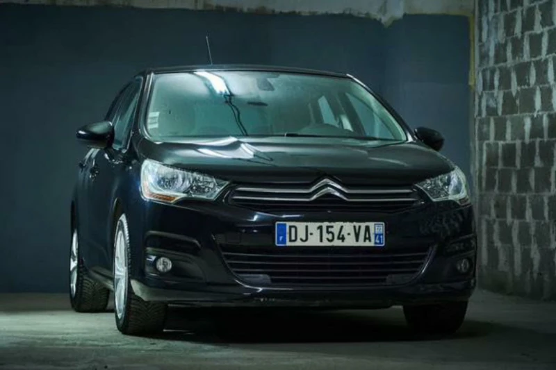 Citroen C4 1.2i 131 к.с NAVI, снимка 3 - Автомобили и джипове - 47499116