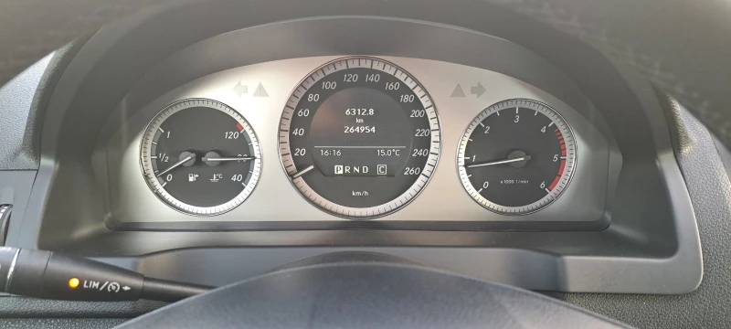 Mercedes-Benz C 200 2.2Автомат Navi, снимка 12 - Автомобили и джипове - 48043943