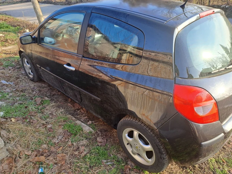 Renault Clio, снимка 3 - Автомобили и джипове - 49145892