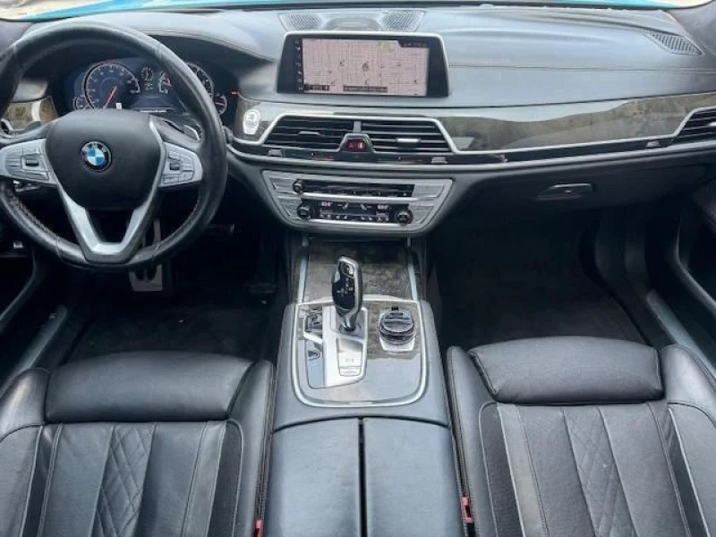 BMW 750, снимка 10 - Автомобили и джипове - 49384116