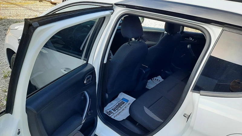 Peugeot 2008 1.2* * * STYLE* * * ЛУКС, снимка 11 - Автомобили и джипове - 52624458