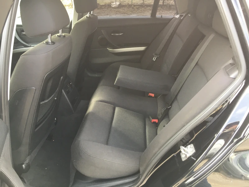 BMW 330 330XD 245kc NAVI, снимка 12 - Автомобили и джипове - 52053071