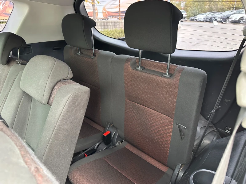 Toyota Verso Гаранция 6 месеца/2.0d4d 126кс. , снимка 10 - Автомобили и джипове - 52115601