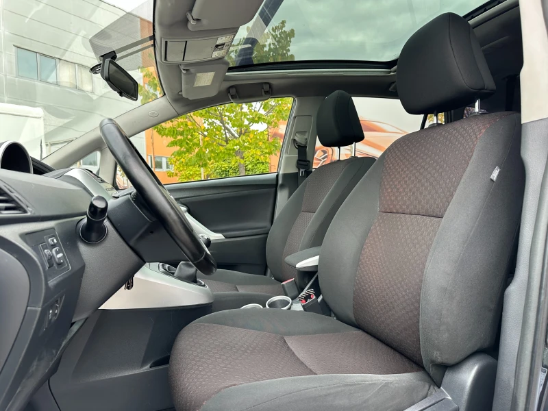 Toyota Verso Гаранция 6 месеца/2.0d4d 126кс. , снимка 8 - Автомобили и джипове - 52115601