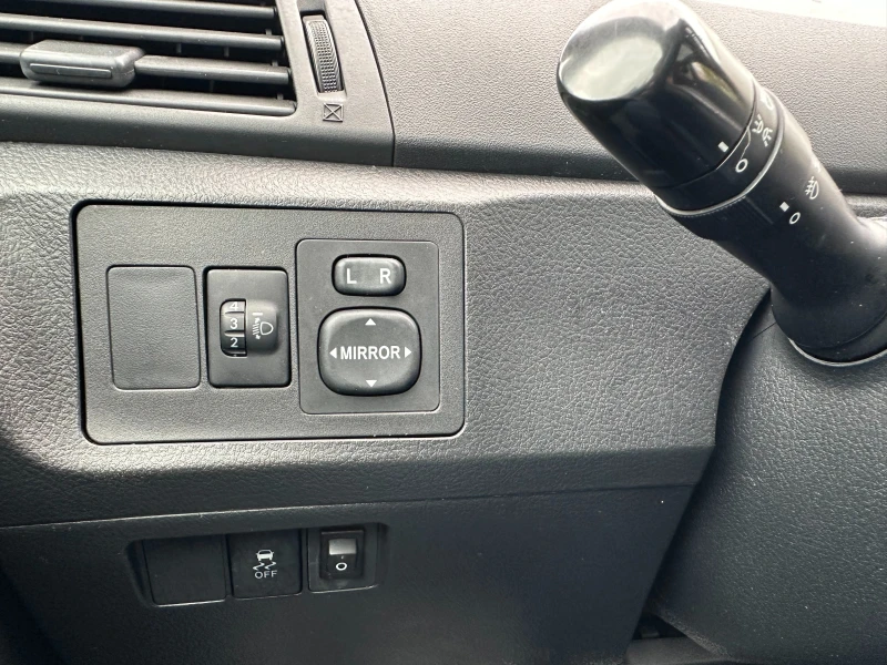 Toyota Verso Гаранция 6 месеца/2.0d4d 126кс. , снимка 15 - Автомобили и джипове - 52115601