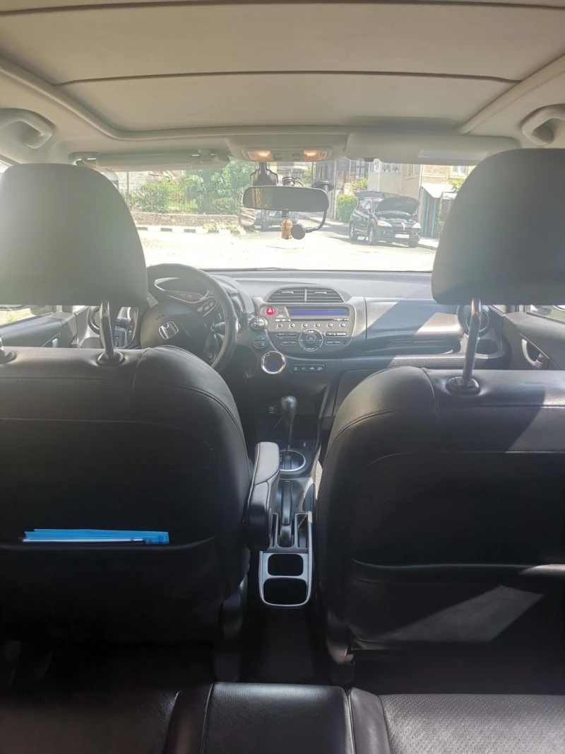 Honda Jazz, снимка 10 - Автомобили и джипове - 52223779