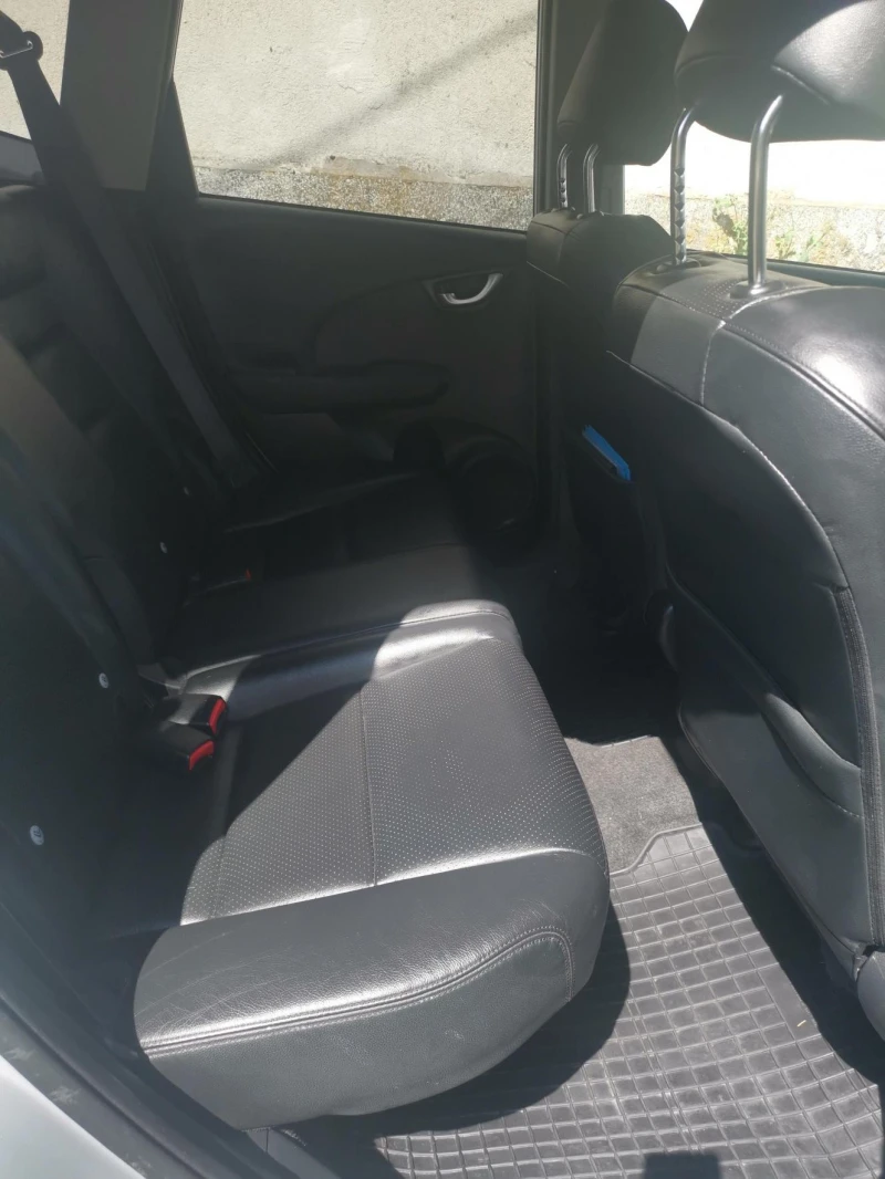 Honda Jazz, снимка 8 - Автомобили и джипове - 52223779