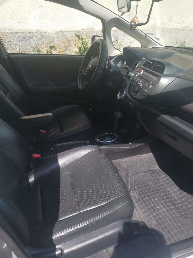 Honda Jazz, снимка 7 - Автомобили и джипове - 52223779