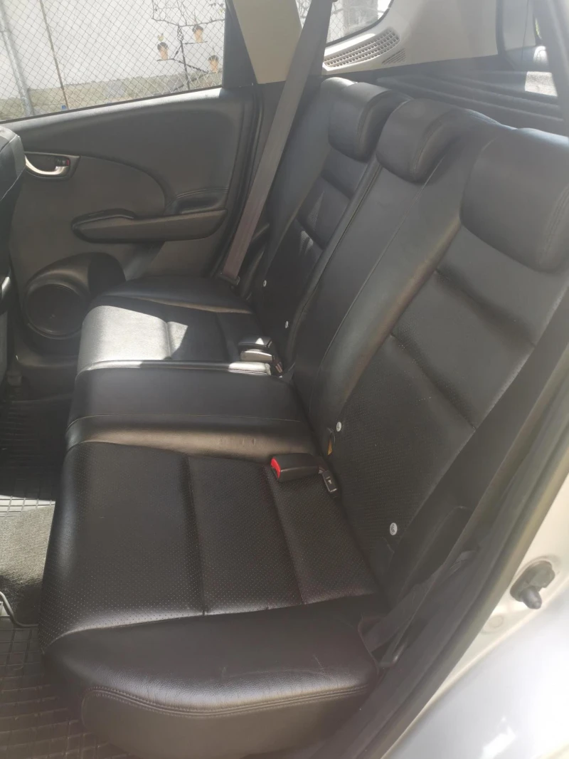 Honda Jazz, снимка 9 - Автомобили и джипове - 52223779