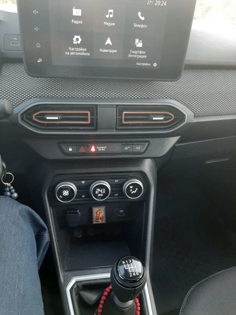 Dacia Sandero, снимка 3 - Автомобили и джипове - 52395403