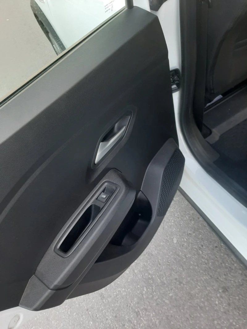 Dacia Sandero, снимка 7 - Автомобили и джипове - 52395403