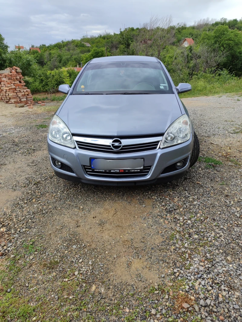 Opel Astra, снимка 2 - Автомобили и джипове - 52412965