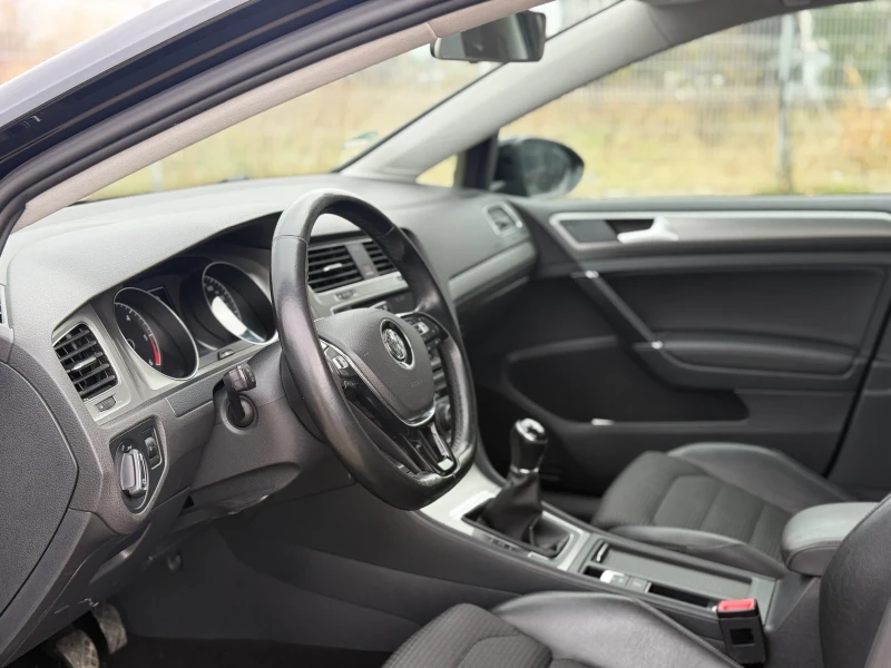 VW Golf 1.6TDI* НАВИ* КОЖА* МАСАЖ* ГЕРМАНИЯ* КАТО НОВА* * , снимка 8 - Автомобили и джипове - 52455047