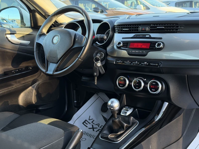 Alfa Romeo Giulietta 1.4Ti Bella, снимка 14 - Автомобили и джипове - 53075071