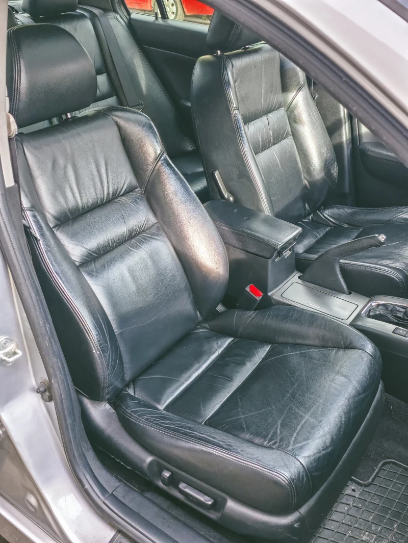 Honda Accord 2.4 executive+ , снимка 5 - Автомобили и джипове - 53485530