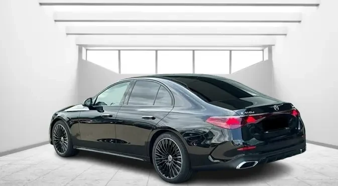 Mercedes-Benz E 450 d 4Matic = AMG Line = Advanced Plus Гаранция - изображение 2