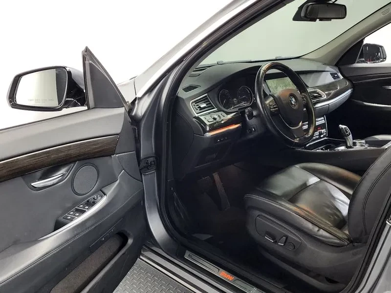 BMW 5 Gran Turismo 20d ED Edition, снимка 10 - Автомобили и джипове - 53035704