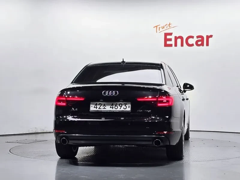 Audi A4 2.0 TFSI Premium - САМО 30% АВАНС, снимка 3 - Автомобили и джипове - 56253842