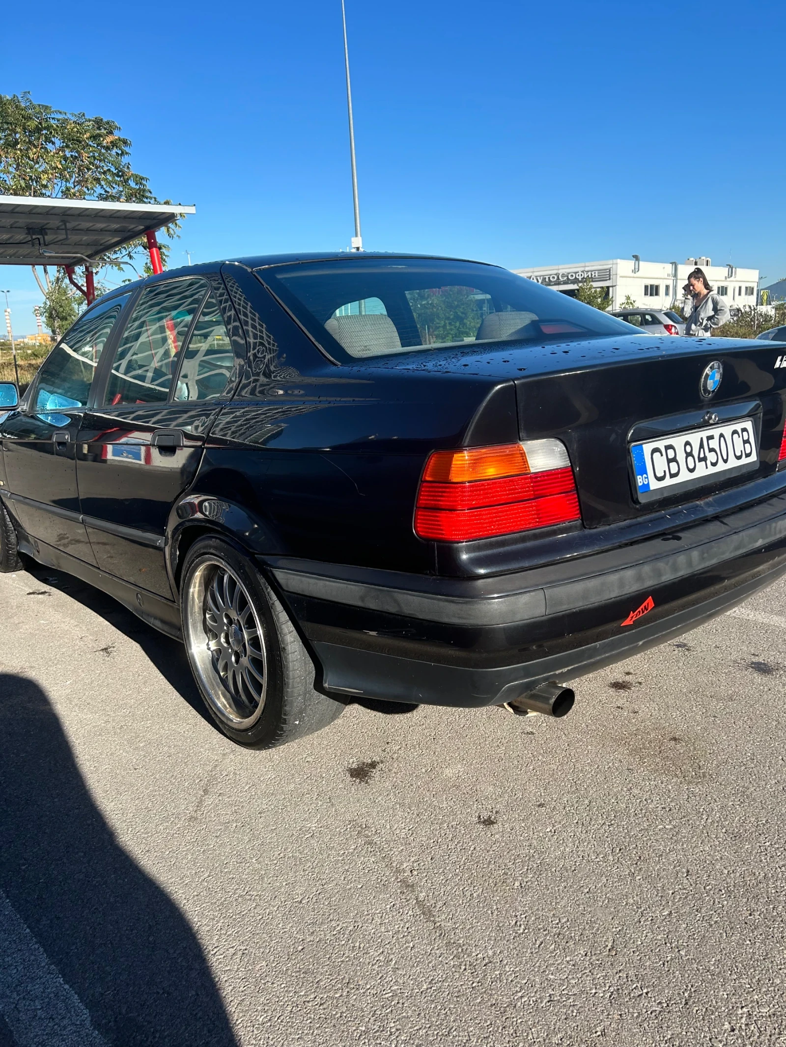 BMW 318 IS - изображение 5