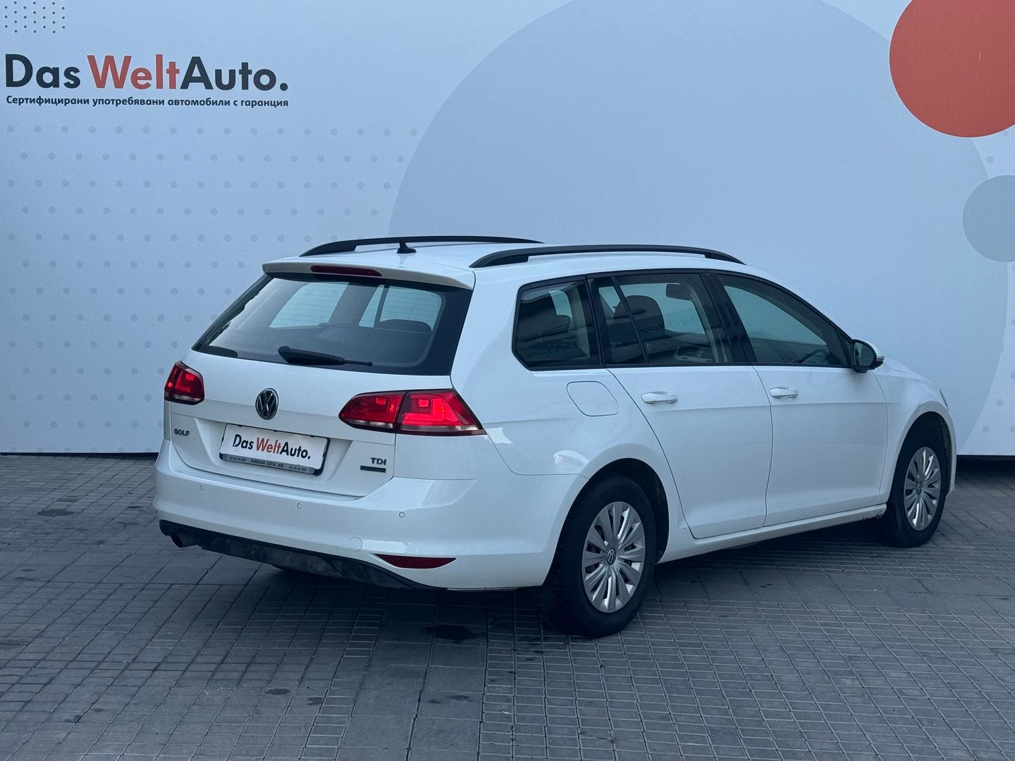 VW Golf Variant Trendline 1.6TDI BMT - изображение 3