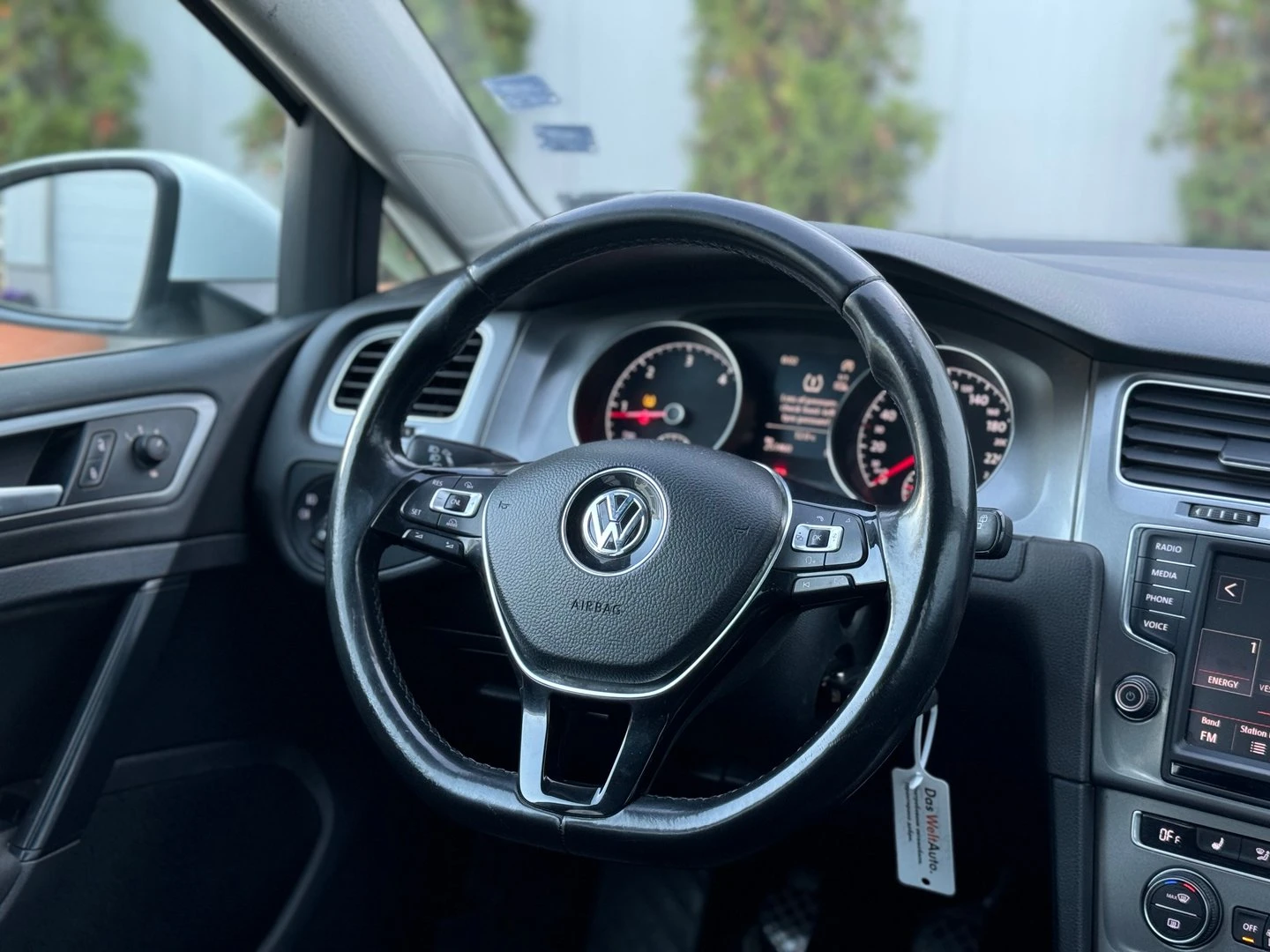 VW Golf Variant Trendline 1.6TDI BMT - изображение 8