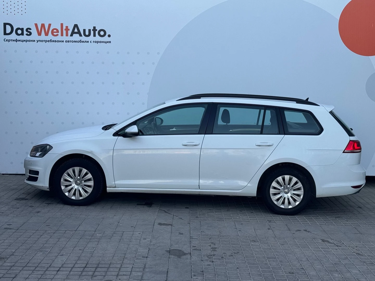 VW Golf Variant Trendline 1.6TDI BMT - изображение 2