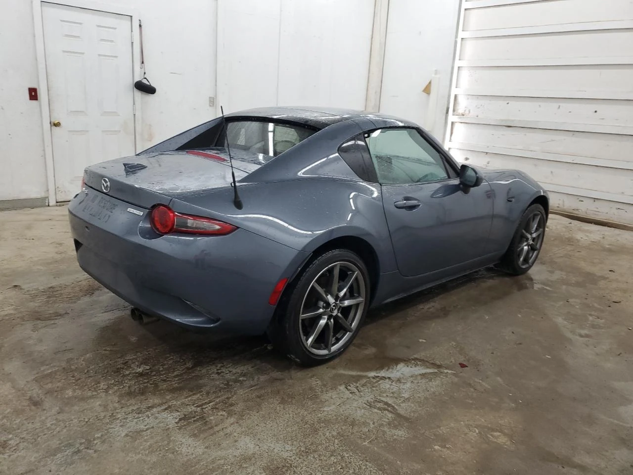 Mazda Mx-5 2.0L 4 Rear-wheel drive - изображение 4