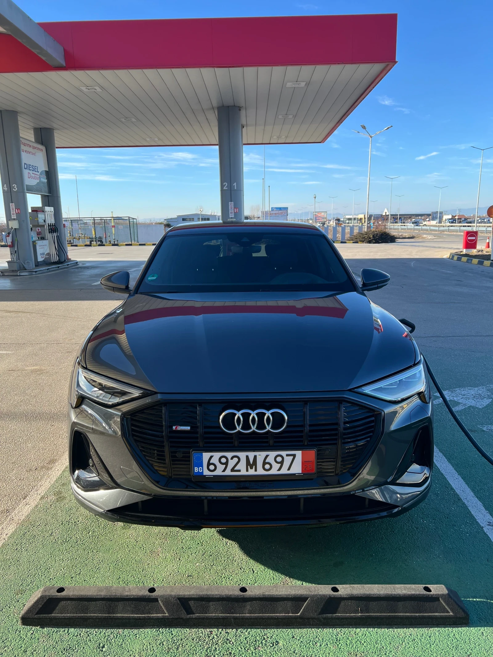 Audi E-Tron Audi E-tron 50 quattro 3x S-Line HeadUp | Mobile.bg — изображение 1