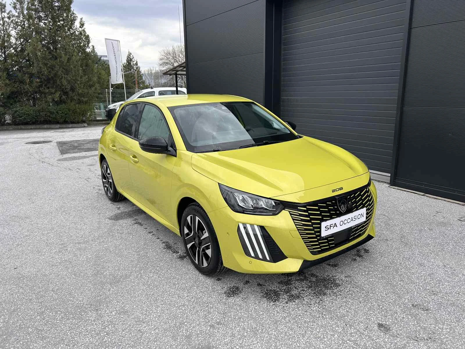 Peugeot 208 ALLURE 1.2 PureTech 110 HYBRID 48V e-DCS6 EURO 6.4 | Mobile.bg — изображение 1