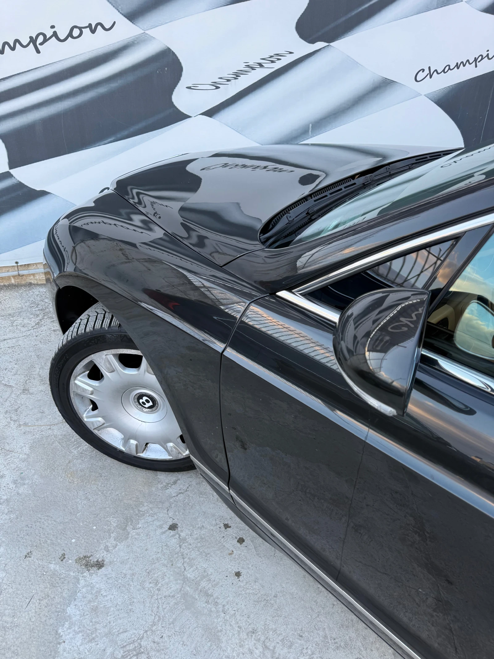 Bentley Flying Spur  - изображение 7