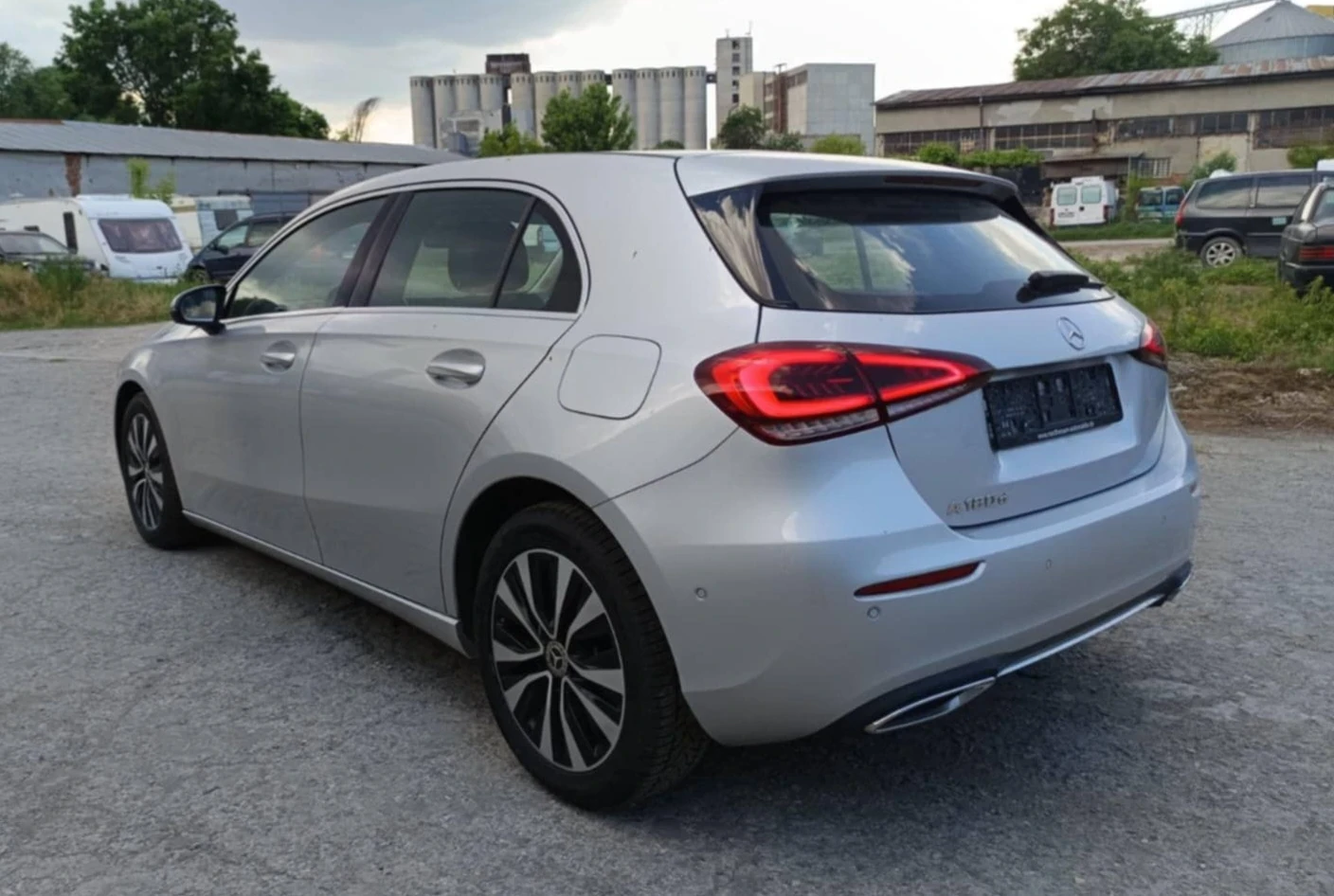 Mercedes-Benz A 180 Euro 6 * 57 000 km * LED - изображение 2