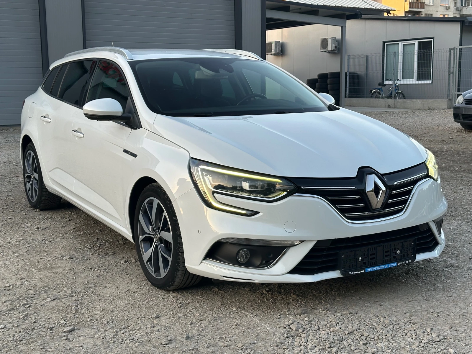 Renault Megane 1.5DCI* FULL* BOSE* AVTOMAT - изображение 3