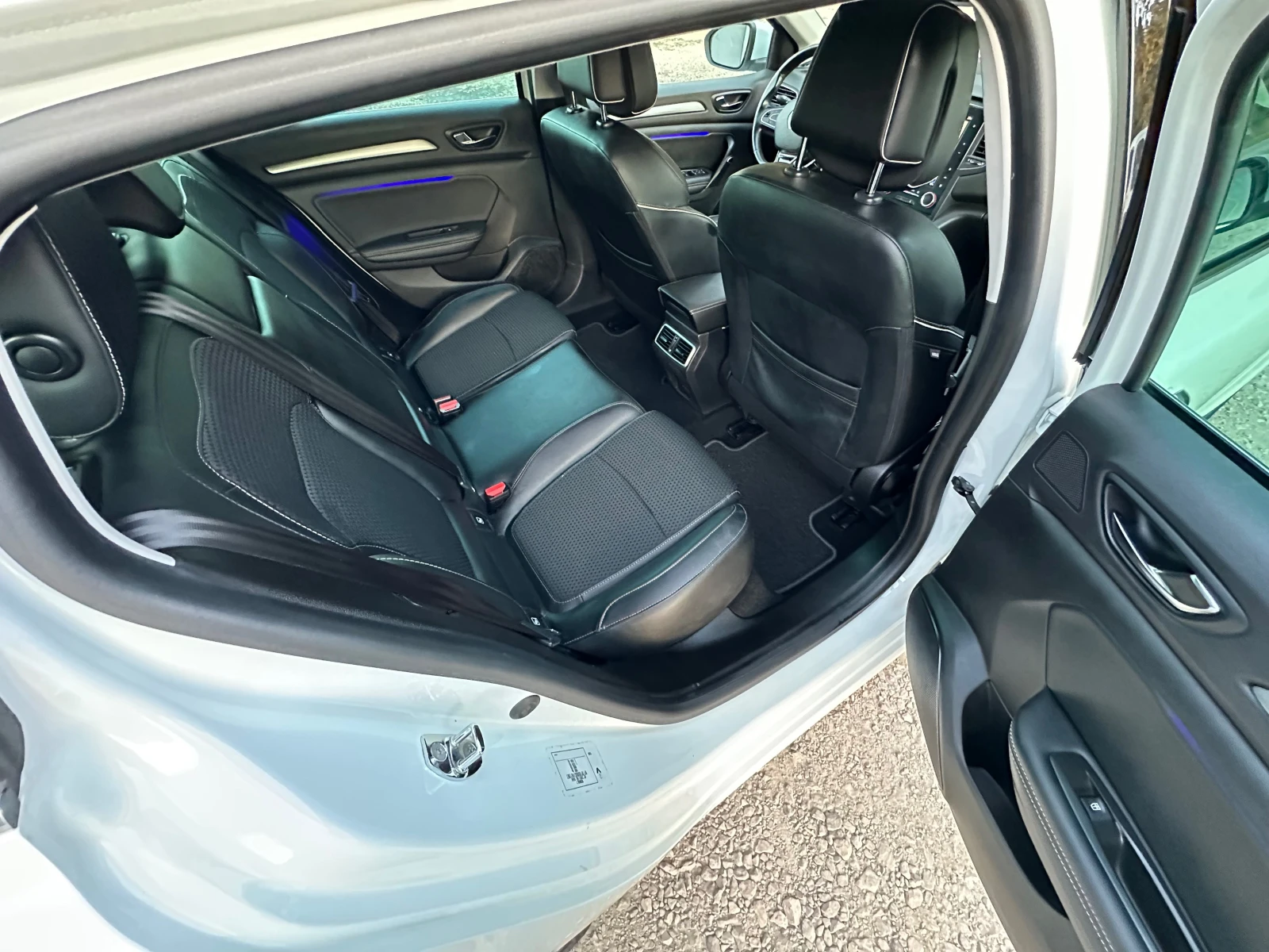 Renault Megane 1.5DCI* FULL* BOSE* AVTOMAT - изображение 8