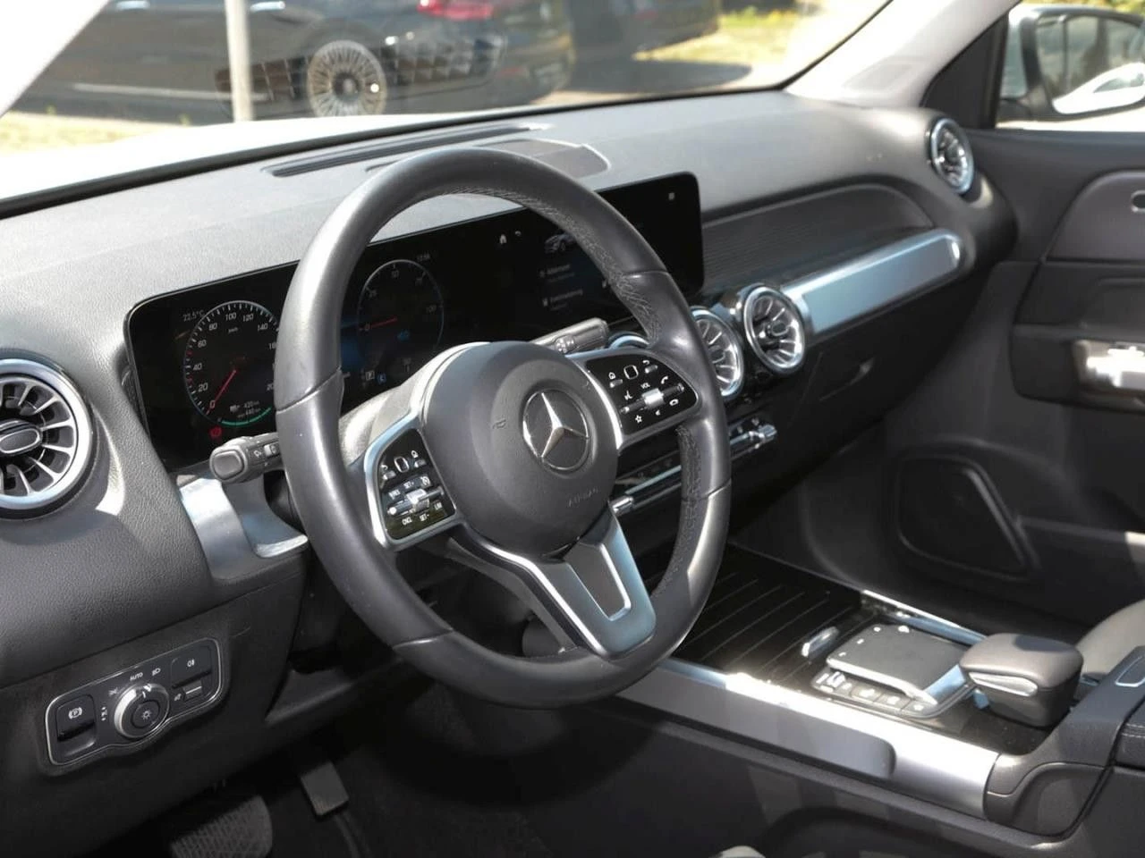 Mercedes-Benz EQB 250 / гаранция - изображение 7