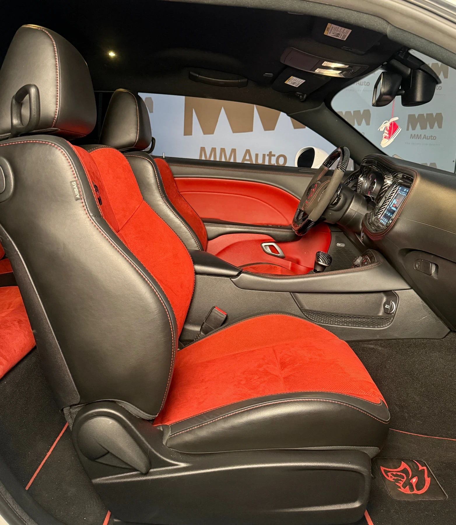Dodge Challenger Scat Pack 392 SRT   Carbon Interior Wide Body Kit - изображение 9