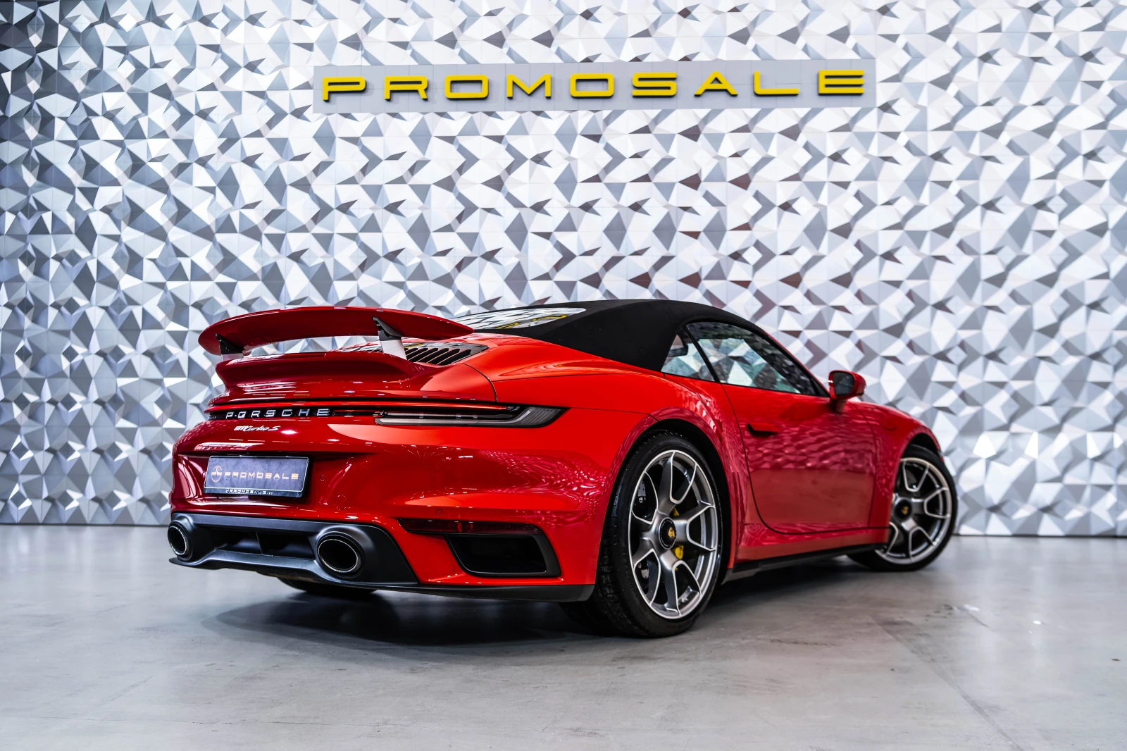 Porsche 911 Turbo S cabrio - изображение 4