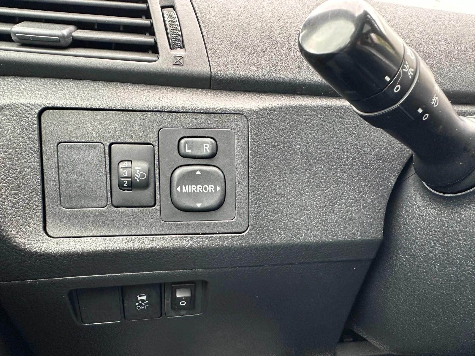 Toyota Verso  6 /2.0d4d 126.  | Mobile.bg   15