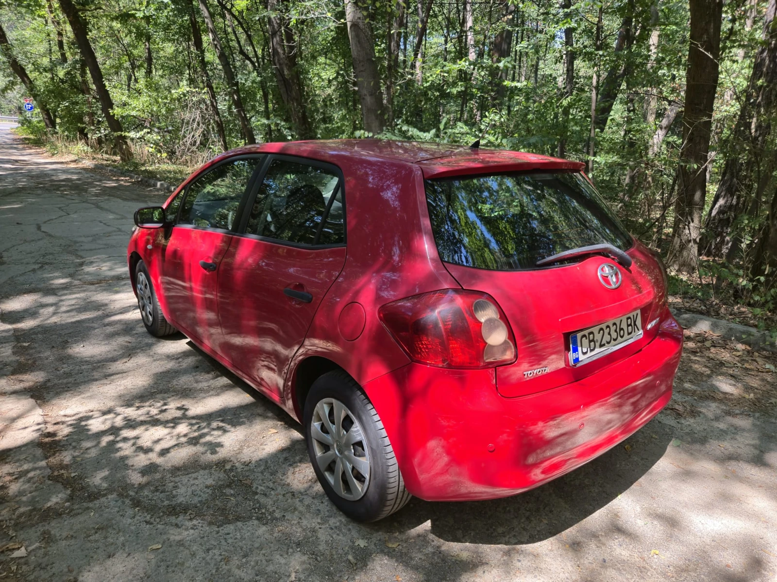 Toyota Auris 1.4 D-4D - изображение 6