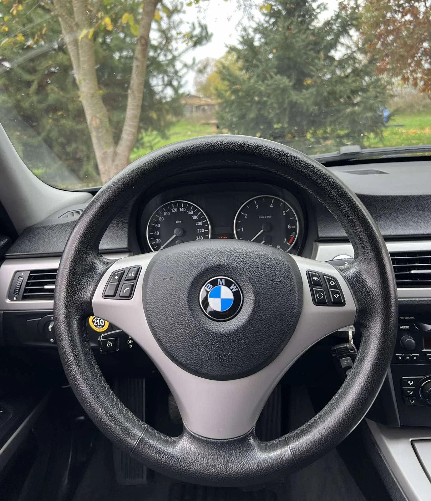 BMW 320 - | Mobile.bg   7