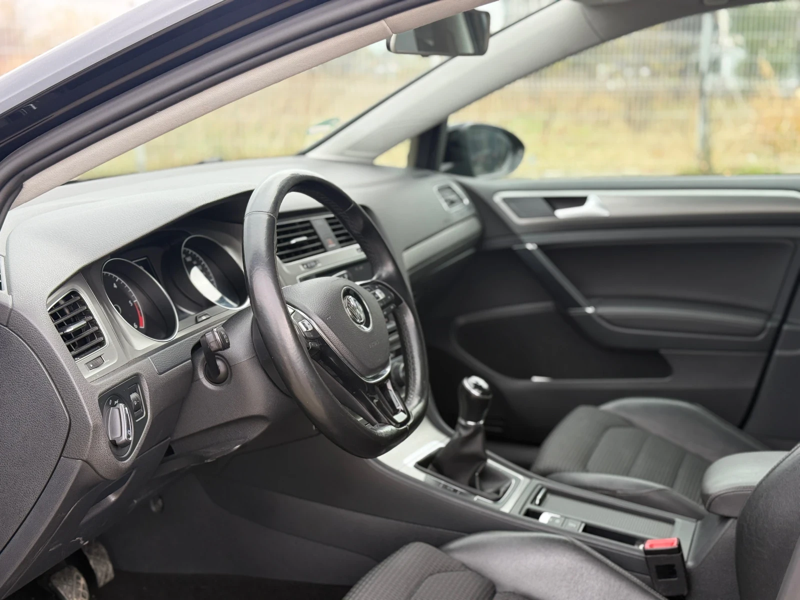 VW Golf 1.6TDI* НАВИ* КОЖА* МАСАЖ* ГЕРМАНИЯ* КАТО НОВА* *  - изображение 8