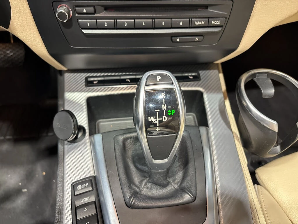 BMW Z4 sDrive35is* Roadster* RWD* АвтоКредит* (ЦЕНА ДО БГ - изображение 8