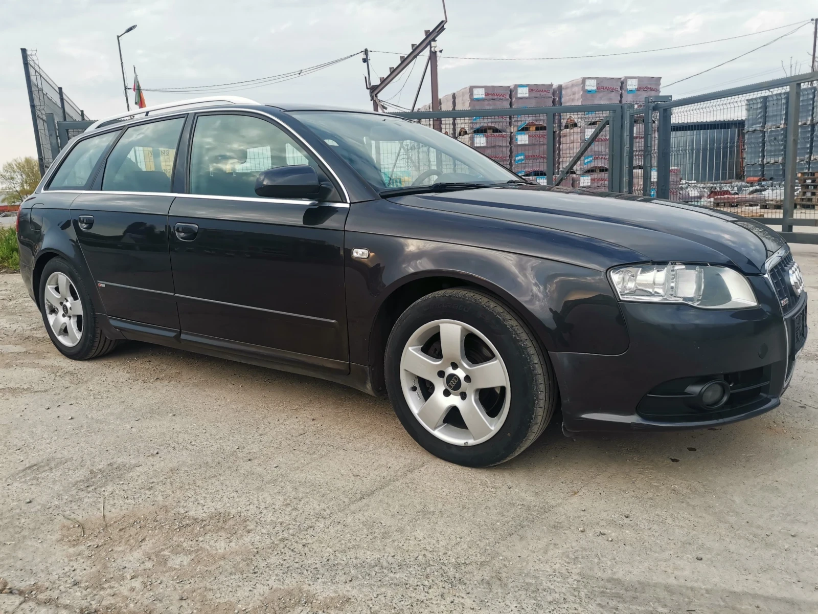 Audi A4 2.0TDI QUATRRO S-LINE , снимка 3 - Автомобили и джипове - 53536865