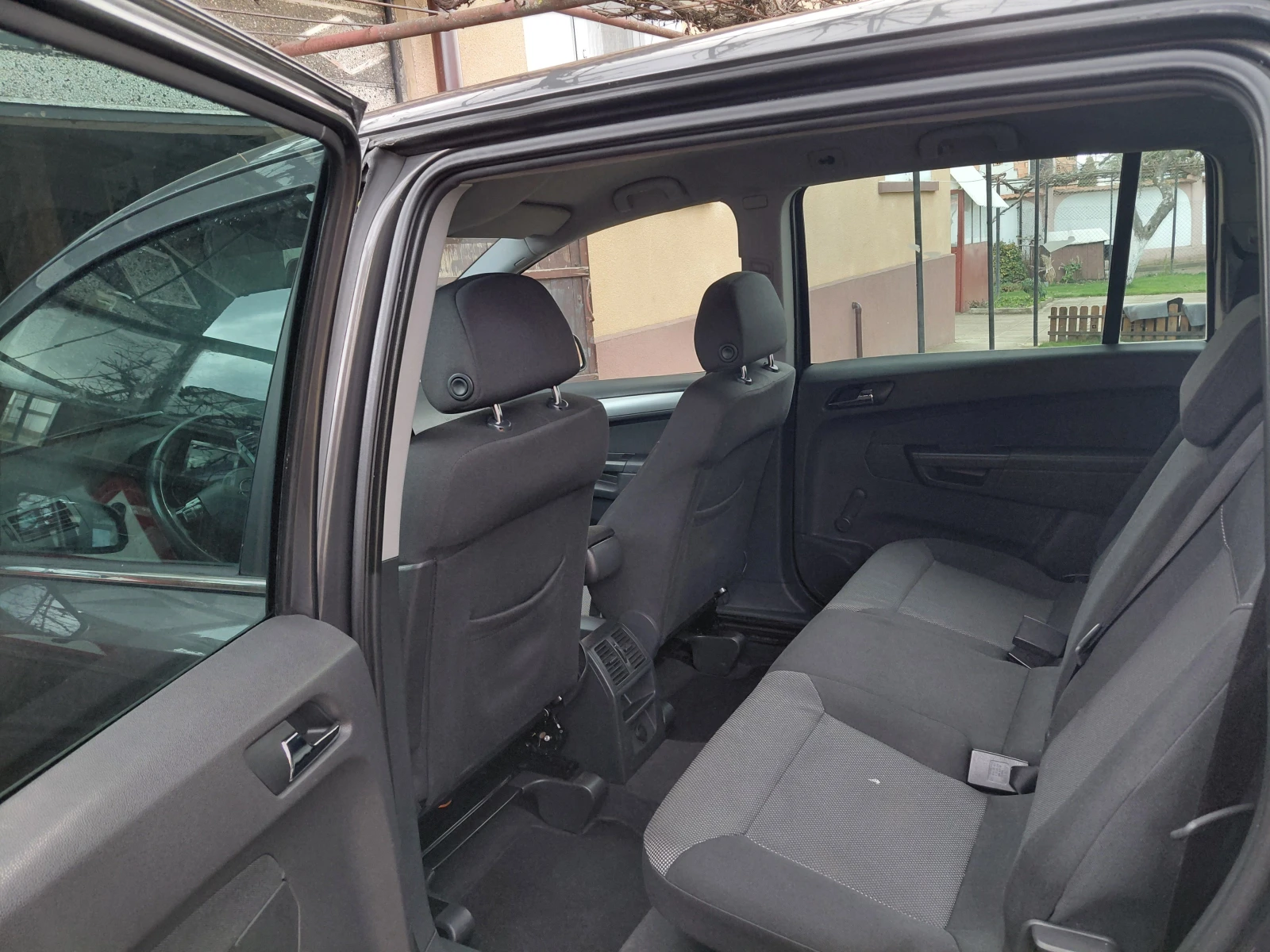 Opel Corsa  - изображение 7