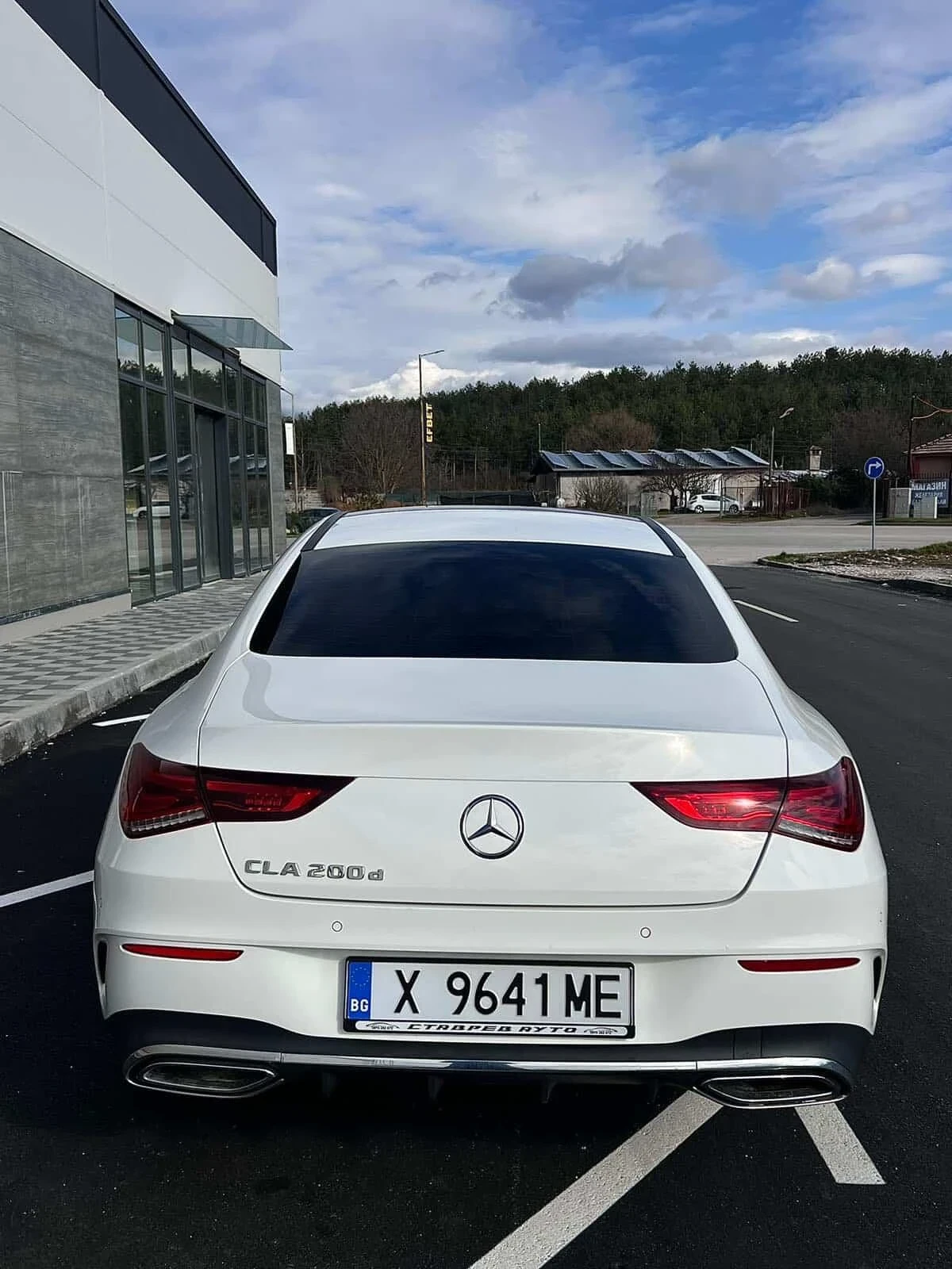 Mercedes-Benz CLA 200, снимка 4 - Автомобили и джипове - 53875131